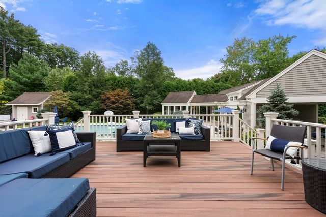 99 Country Way, Needham, MA 02492