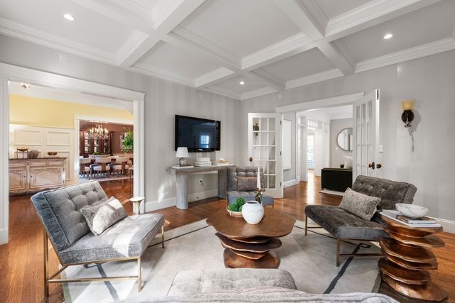 99 Country Way, Needham, MA 02492