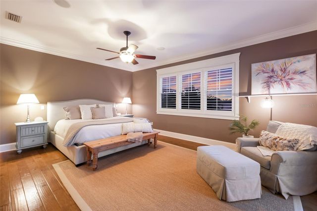 526 56TH STREET, Holmes Beach, FL 34217