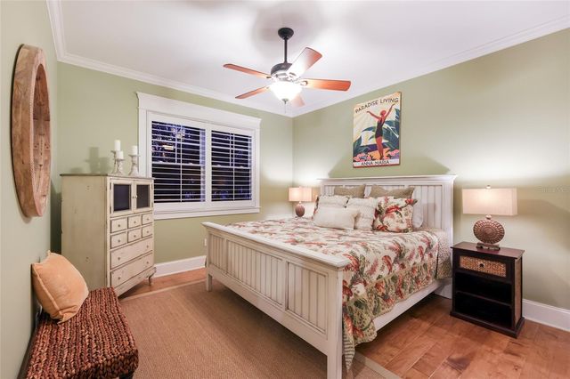 526 56TH STREET, Holmes Beach, FL 34217