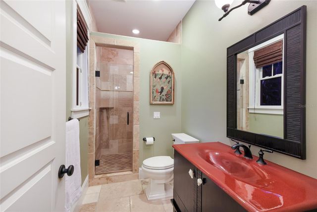 526 56TH STREET, Holmes Beach, FL 34217