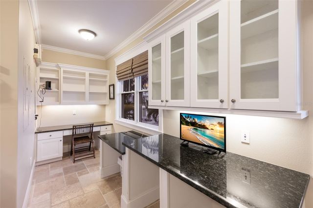 526 56TH STREET, Holmes Beach, FL 34217