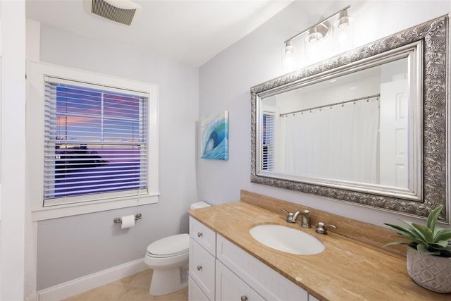 526 56TH STREET, Holmes Beach, FL 34217