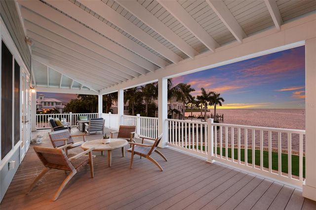526 56TH STREET, Holmes Beach, FL 34217