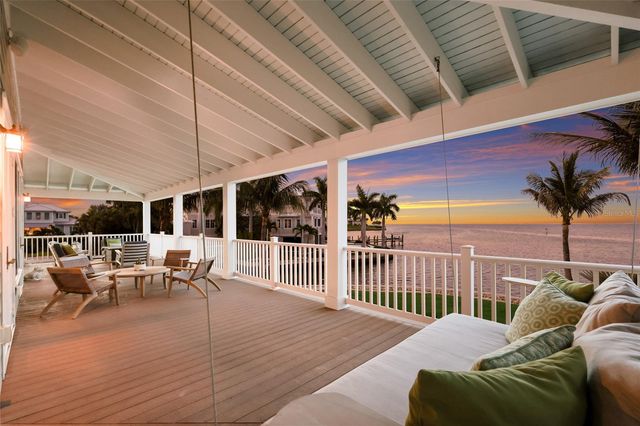 526 56TH STREET, Holmes Beach, FL 34217