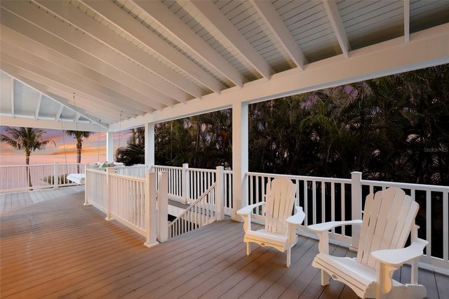 526 56TH STREET, Holmes Beach, FL 34217