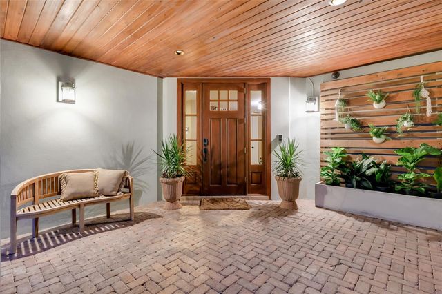 526 56TH STREET, Holmes Beach, FL 34217
