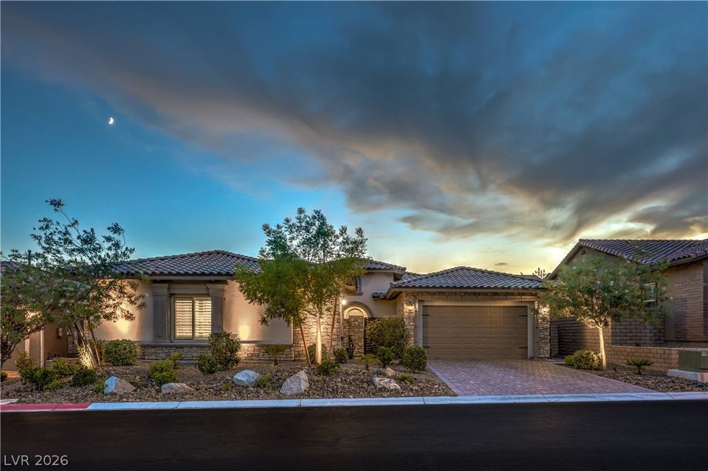 12139 Castilla Rain Avenue, Las Vegas, NV 89138 — photo 3
