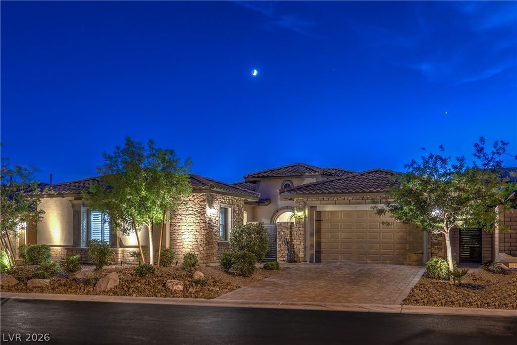 12139 Castilla Rain Avenue, Las Vegas, NV 89138 — photo 4