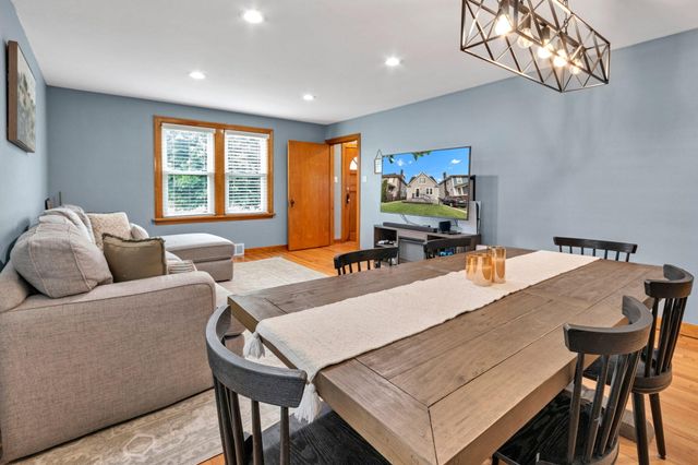 1941 Stanton Avenue, Whiting, IN 46394