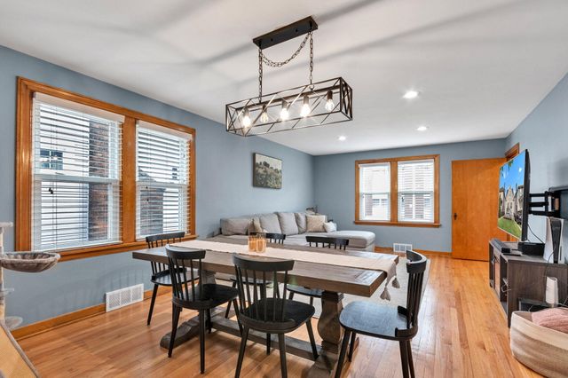 1941 Stanton Avenue, Whiting, IN 46394