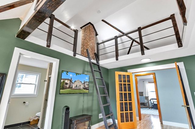 1941 Stanton Avenue, Whiting, IN 46394