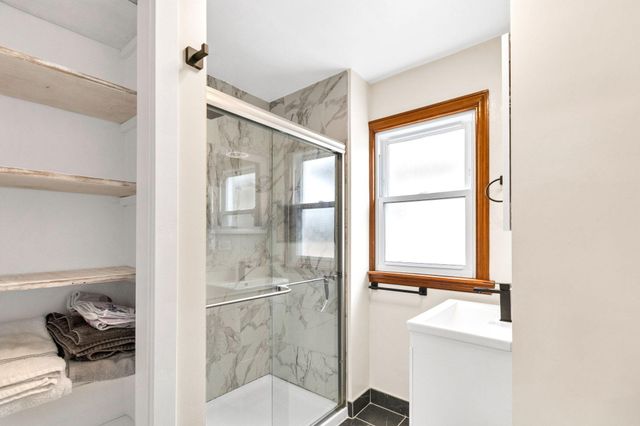 1941 Stanton Avenue, Whiting, IN 46394