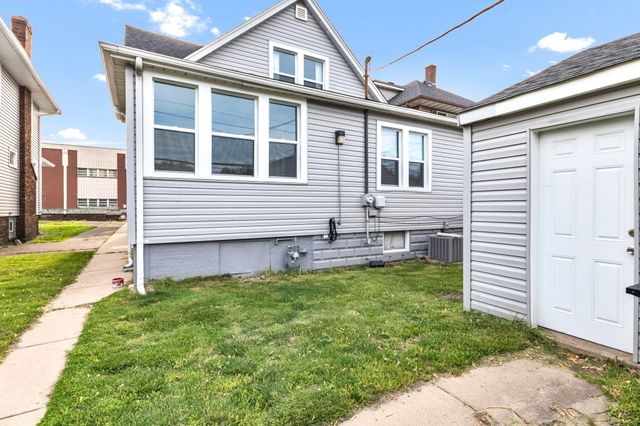 1941 Stanton Avenue, Whiting, IN 46394