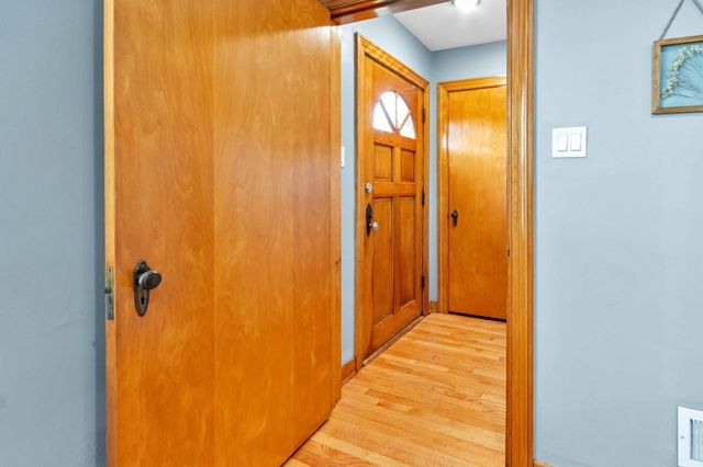 1941 Stanton Avenue, Whiting, IN 46394