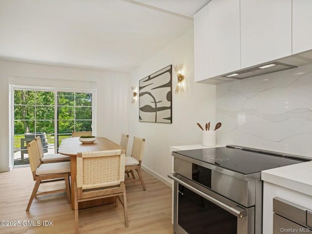 1188 King 101, Greenwich, NY 06831