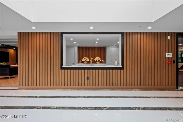 1188 King 101, Greenwich, NY 06831