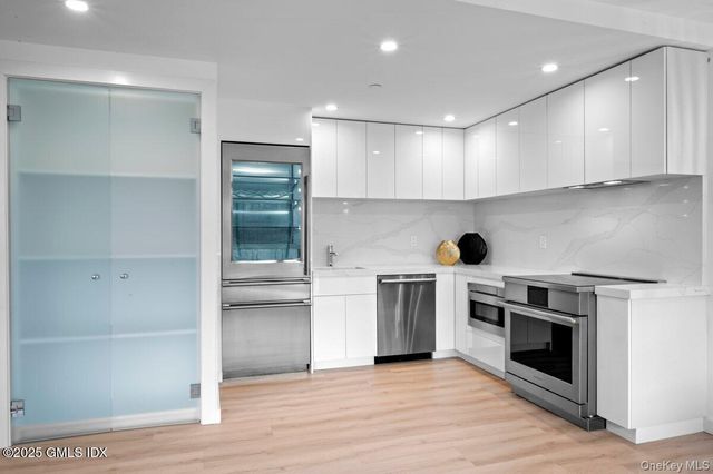 1188 King 101, Greenwich, NY 06831
