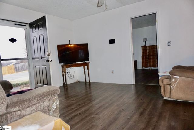 113 Flint Lane, Greer, SC 29651