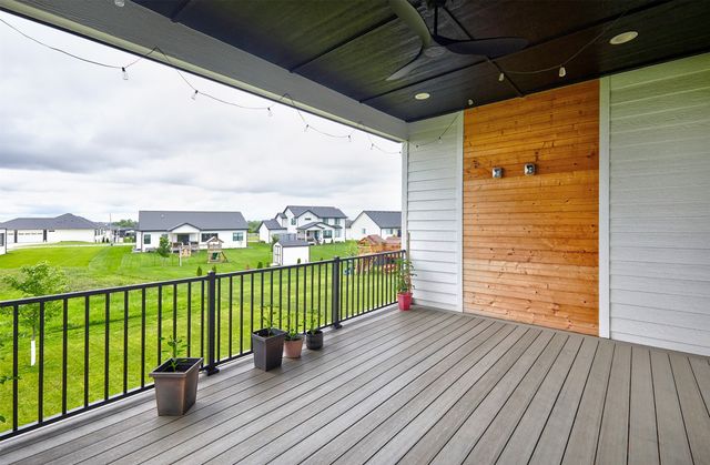 17938 Hammontree Circle, Clive, IA 50325