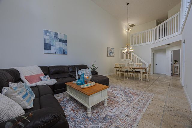 3625 Inverrary Boulevard W, Lauderhill, FL 33319