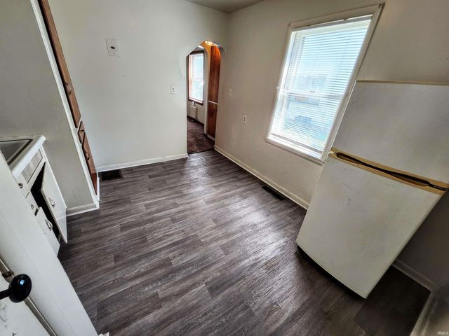 708 Columbia Avenue, Fort Wayne, IN 46805
