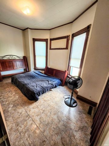 708 Columbia Avenue, Fort Wayne, IN 46805