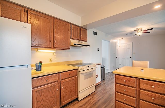 700 Victoria Avenue, Williamstown, WV 26187