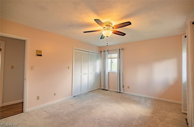 700 Victoria Avenue, Williamstown, WV 26187
