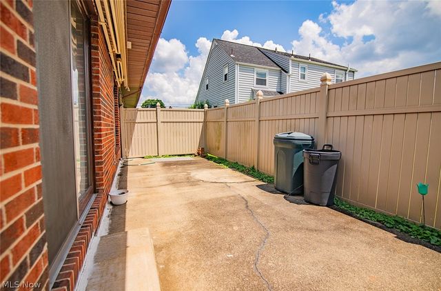 700 Victoria Avenue, Williamstown, WV 26187