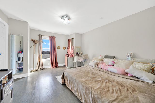 9436 S Spaulding Avenue, Evergreen Park, IL 60805