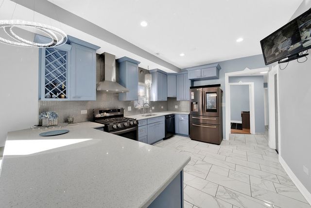 9436 S Spaulding Avenue, Evergreen Park, IL 60805