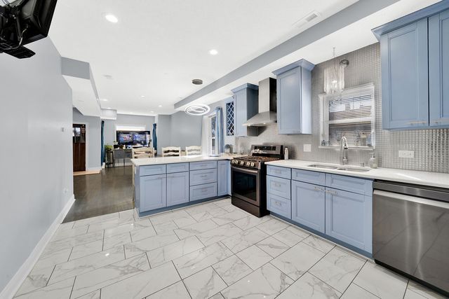 9436 S Spaulding Avenue, Evergreen Park, IL 60805