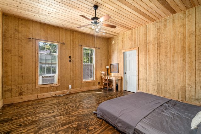 1216 Wesley Street, Greenville, TX 75401