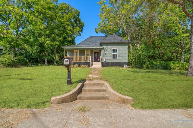 1216 Wesley Street, Greenville, TX 75401