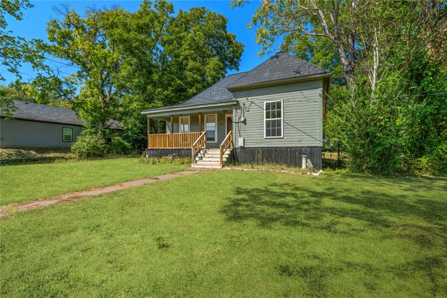 1216 Wesley Street, Greenville, TX 75401