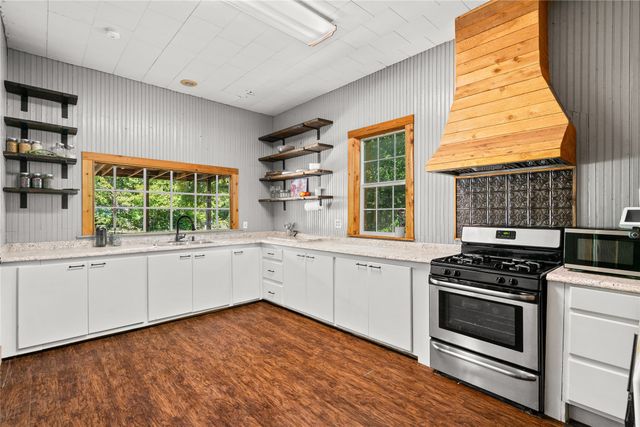 1216 Wesley Street, Greenville, TX 75401