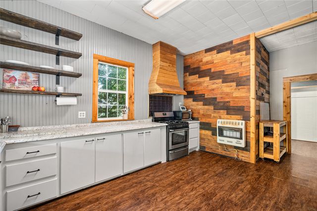 1216 Wesley Street, Greenville, TX 75401