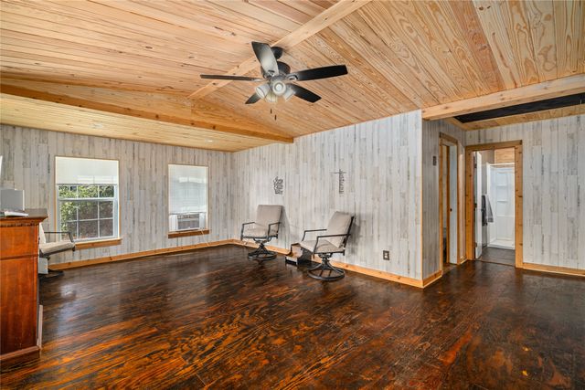 1216 Wesley Street, Greenville, TX 75401