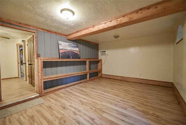 507 W Fawn ST, Caldwell, TX 77836
