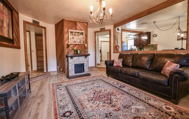 507 W Fawn ST, Caldwell, TX 77836