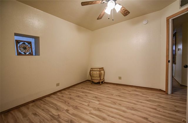 507 W Fawn ST, Caldwell, TX 77836