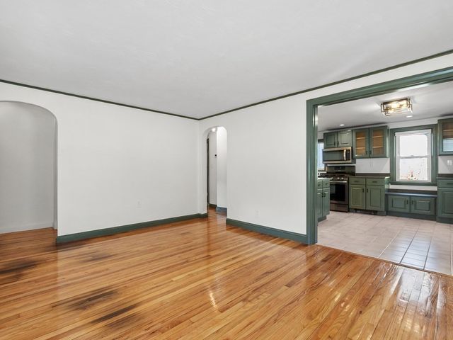 3 Helen Street, Waltham, MA 02452