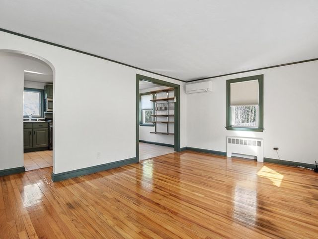 3 Helen Street, Waltham, MA 02452