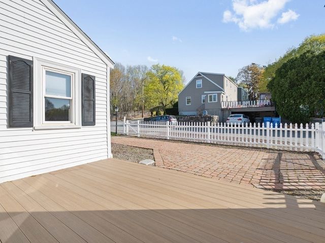 3 Helen Street, Waltham, MA 02452