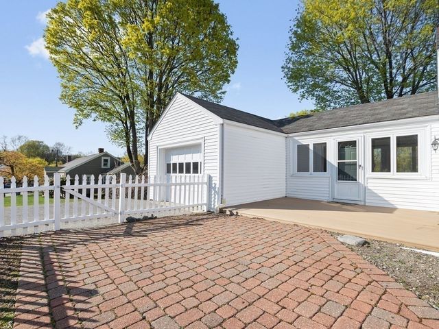 3 Helen Street, Waltham, MA 02452