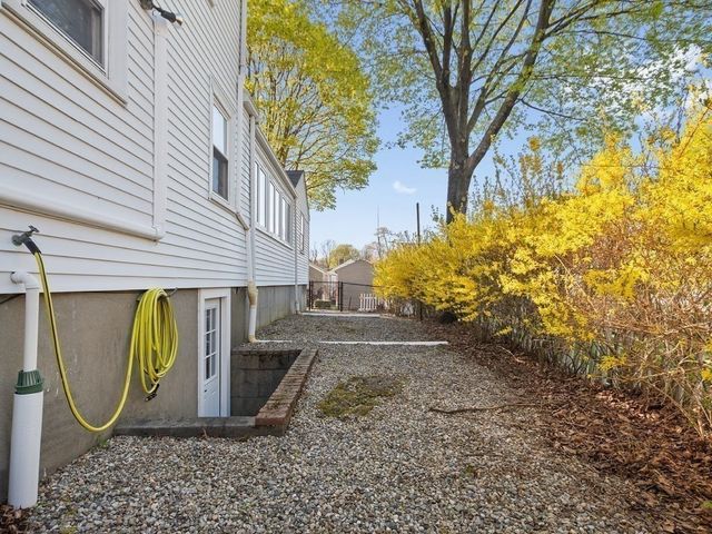 3 Helen Street, Waltham, MA 02452