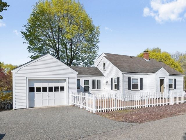 3 Helen Street, Waltham, MA 02452