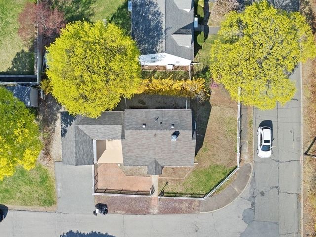 3 Helen Street, Waltham, MA 02452