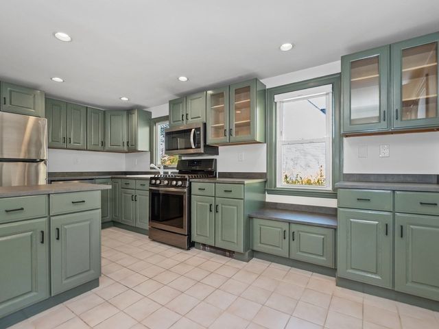 3 Helen Street, Waltham, MA 02452